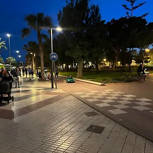 Luxury 190m2 Amplio Moderno Con Terraza En La Azotea De 50m2 Junto A La Playa, En El Centro De Torre Del Mar, Malaga, Modern Large With 50m2 Roof Terrace By The Beach, Right In The Center Of Torre Del Mar, Malaga Apartamento Torre Del Mar